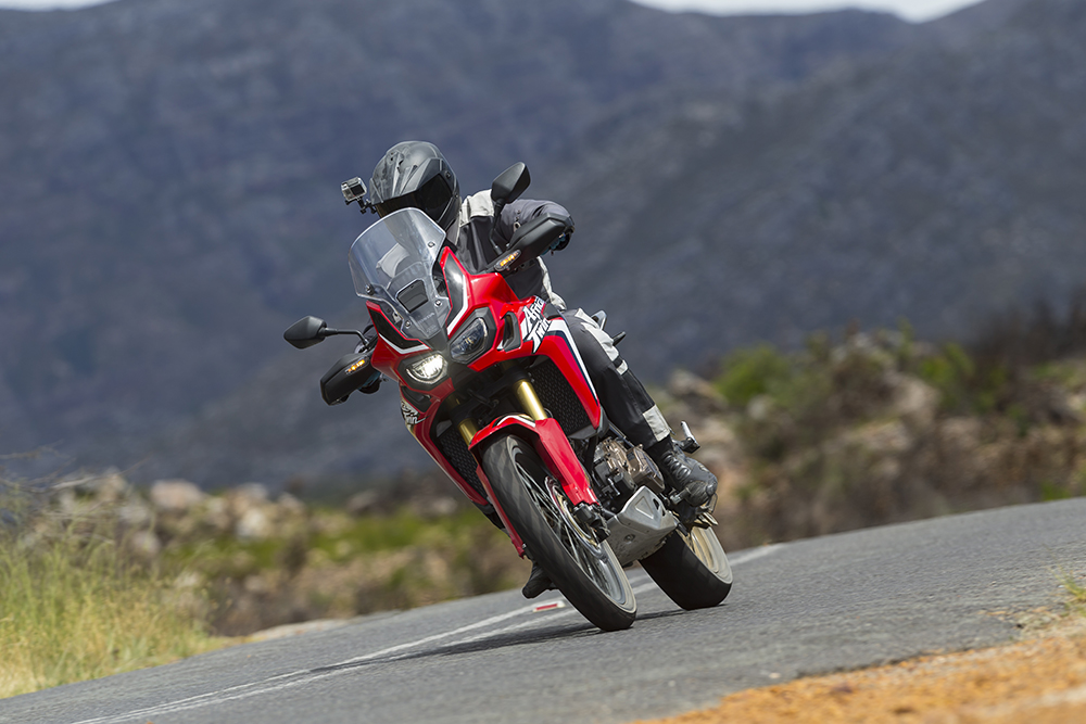 http://www.zabikers.co.za/wp-content/uploads/2015/11/Honda_CRF1000L_AfricaTwin_YM16_0047B.jpg