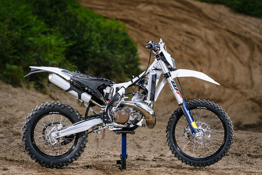 HUSQVARNA SA UNVEILS COMPLETE 2017 ENDURO RANGE ZA Bikers