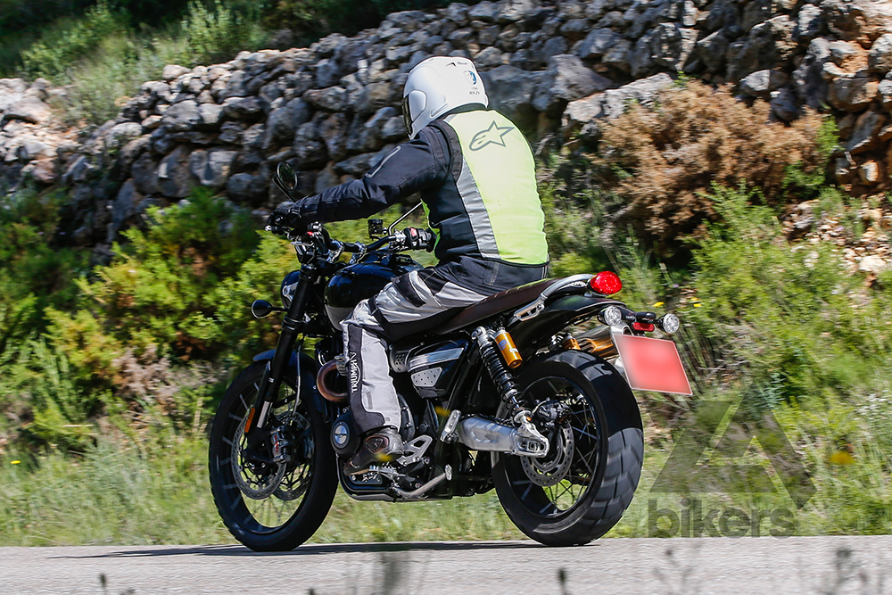 triumph ftr