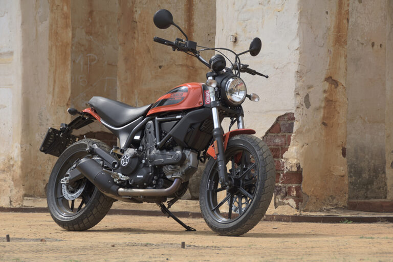 Ride Review: Scrambler Ducati Sixty2