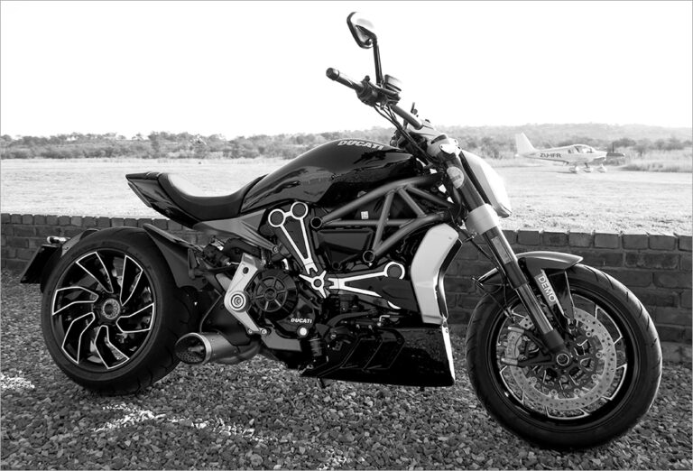 Ducati XDiavel S – The Velvet Sledgehammer