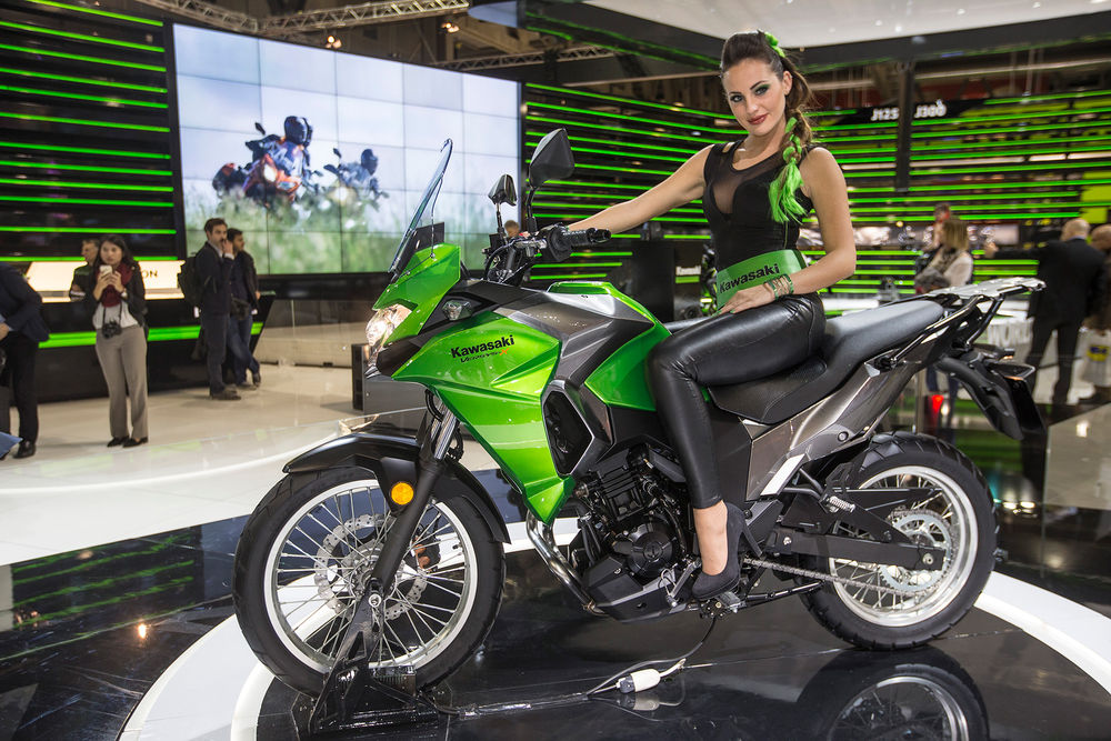 Kawasaki VersysX 300 có giá từ 149 triệu đồng