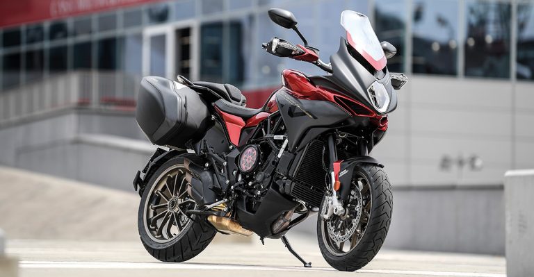 MV Agusta Turismo Veloce 800 Lusso SCS (Smart Clutch System) – First Ride Impressions!