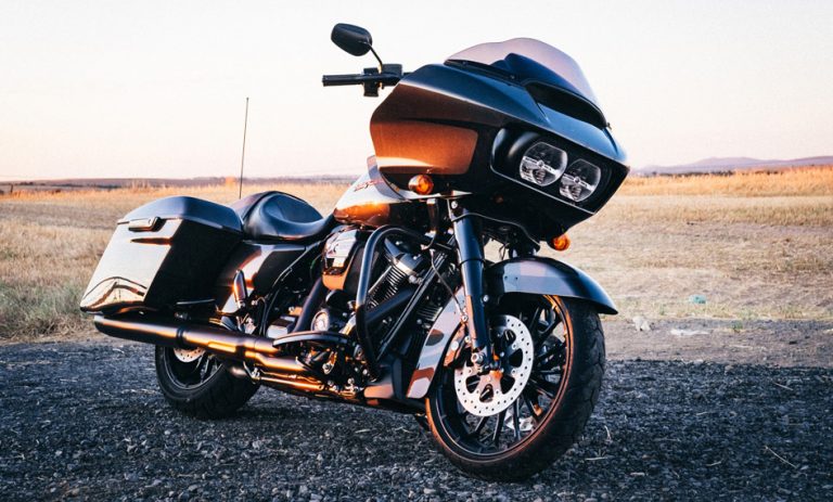 Mile Eater: Harley-Davidson Road Glide Special Review