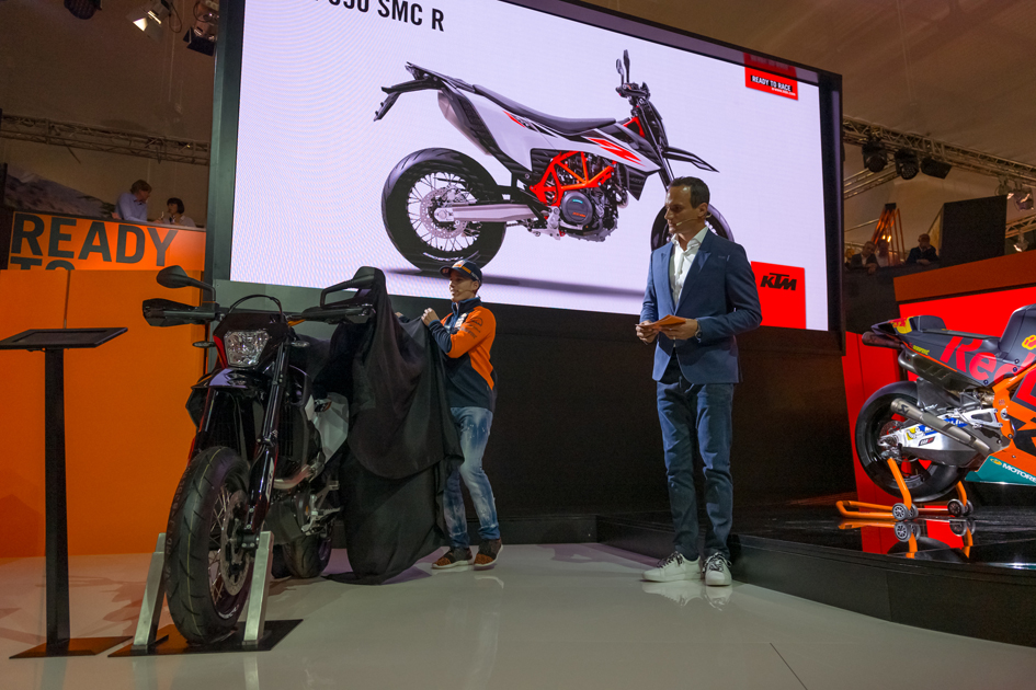 Pol Espargar Ktm 690 Smc R My19 Eicma 18 Za Bikers