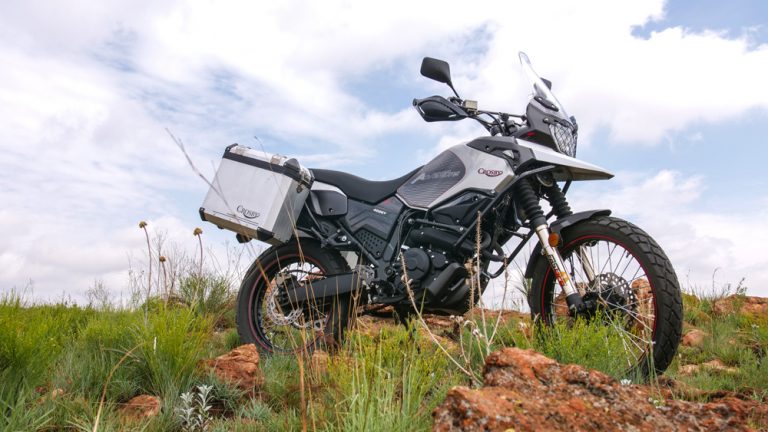 Crosby 400 Adventure – The Lightweight Simple Adventure Solution
