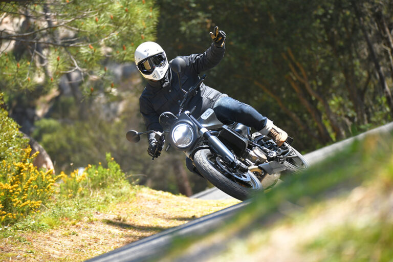 The 2019 Husqvarna Svartpilen 701 – First Ride Impressions!