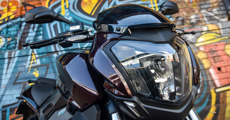 Bajaj Dominar 400 – The Canny Commuter