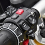 P90371908_highRes_the-new-bmw-r-1250-r