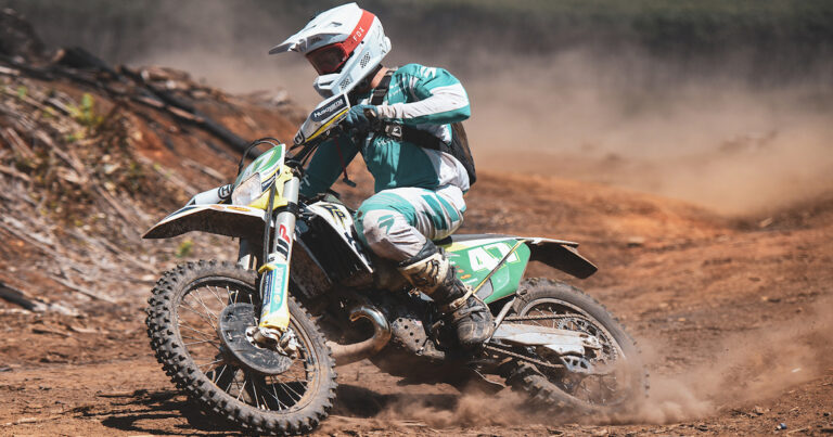 DOUBLE VICTORY FOR PEPSON PLASTICS HUSQVARNA RACING
