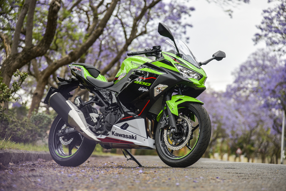 How a Kawasaki Ninja 400 2020 was transformed into a SSP300 race bike   Carbonin