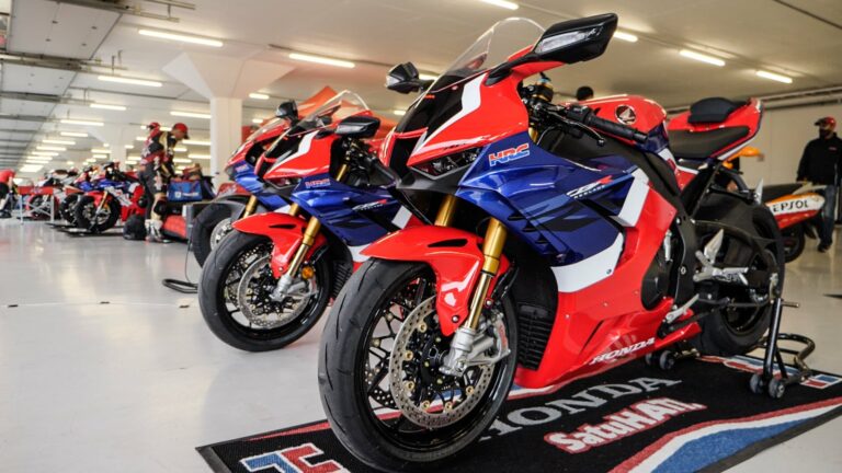 Report: Track-Daze at Kyalami with the all-new 2020 Honda Fireblade SP and RR-R