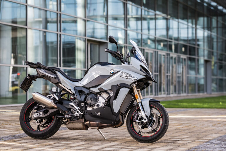 Review: The BMW S 1000 XR