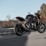 Speed-Triple-1200-RS—Accessories-Static-2