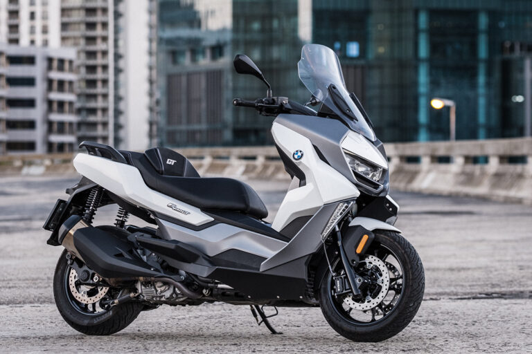 Iconoclast: Riding the BMW C 400 GT Scooter