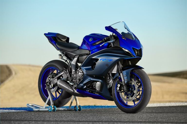 Revealed: The 2022 Yamaha R7