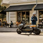 P90428693_highRes_the-new-bmw-ce-04-th