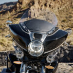 P90430976_highRes_the-new-bmw-r-18-tra