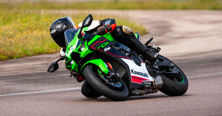 Track Test: Riding the 2021 Kawasaki ZX-10R at Circuit Dijon-Prenois