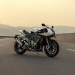 Speed-Triple-1200-RR_MY22_27A2503_ML