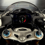 Speed-Triple-1200-RR_MY22_Detail_12_ML