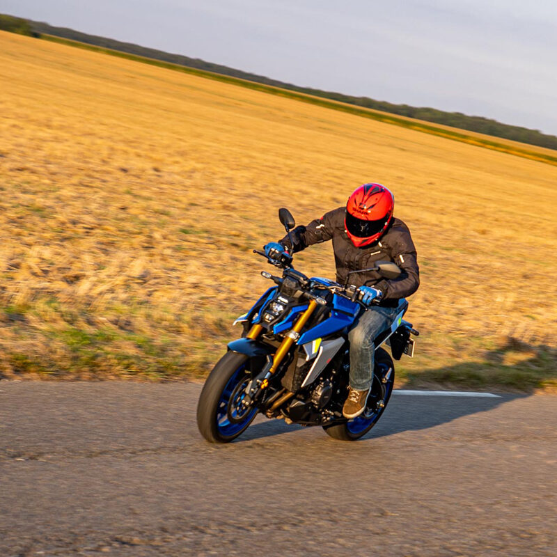 SUZUKI_GSXS_1000_202132 ZA Bikers