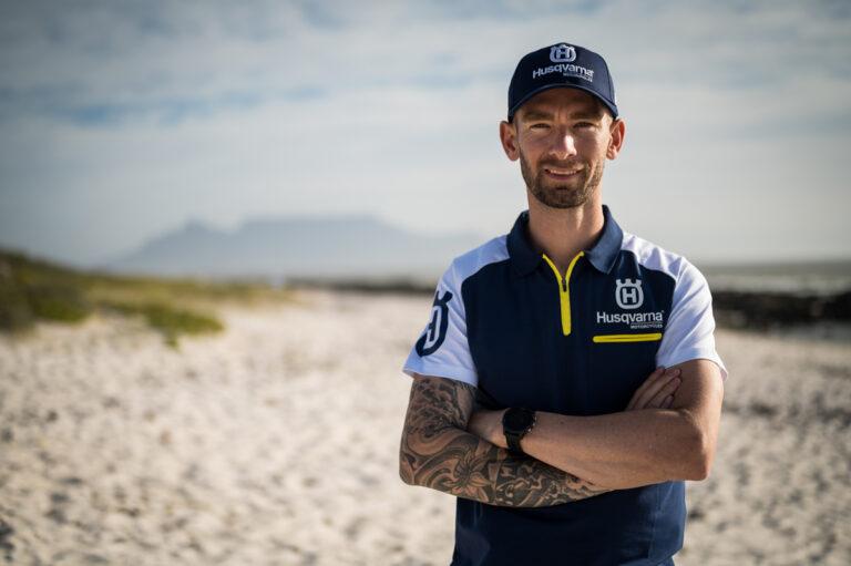Goosen Spearheads the Hunt for National Glory