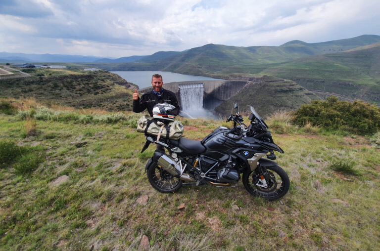 BMW R 1250 GS Triple Black – Riding to Katse Dam