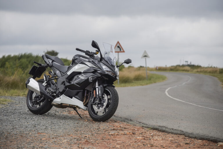 Kawasaki Ninja 1000 SX – The thinking man’s Ninja for the real world