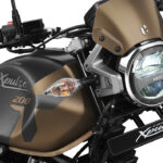 21.Xpulse 200T FI_ABWS_Greycrop _ MS Gold Headlight _ Visor