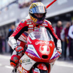 28-izan-guevara_dsc7762.gallery_full_top_fullscreen