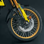 DL1050RJM3_front_tyre