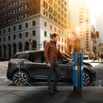 P90379365_highRes_bmw-i3-chargenow-12-