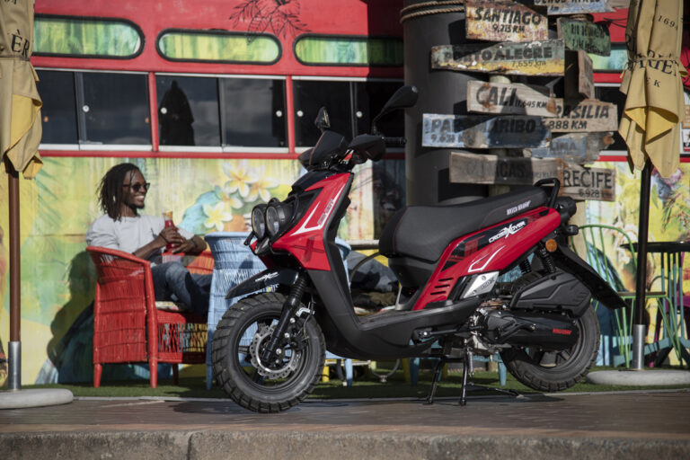 Big Boy Crossover 150X – The Ideal Go-Anywhere Commuter Scooter