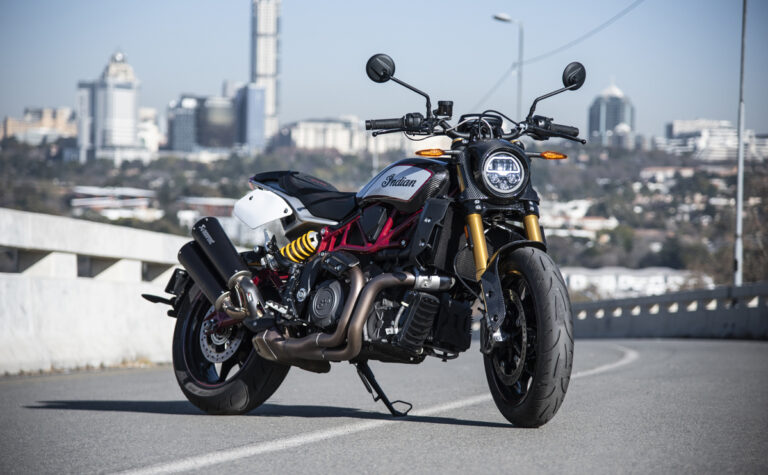Indian FTR 1200 R Carbon Edition: Raw American Muscle!