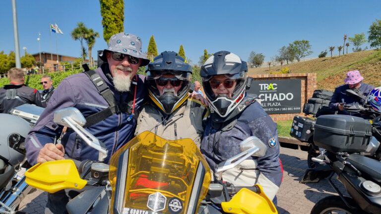 Grotto to Gravel Rum Run, featuring Subaru Centurion and Nelspruit – Lugar Do Mar, Macaneta, Mozambique