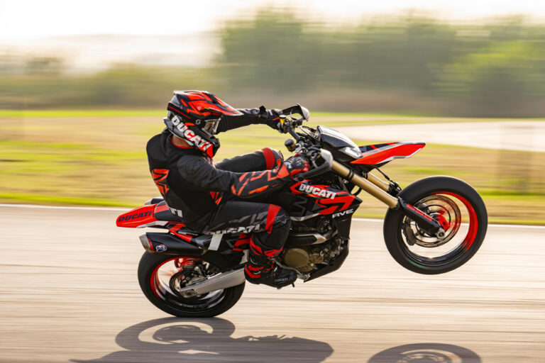 Ducati Hypermotard 698 Mono: The ‘Mono Lisa’ of Thumpers?