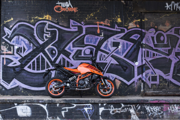 2024 KTM 390 Duke — Hoon School!