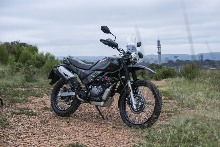 Hero’s Dirt Worthy Wild Child: The X-Pulse 200 4-valve Stealth Limited Edition