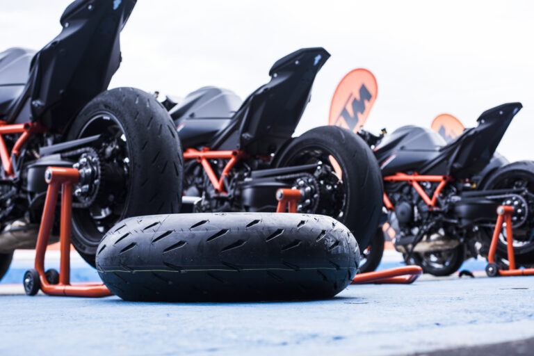 Michelin Tyre Test: Meeting the Power 6 and the Power GP2