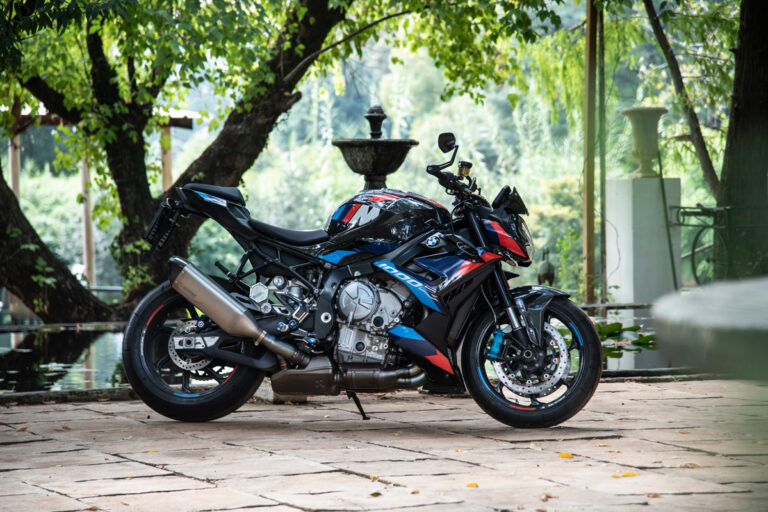 BMW M 1000 R – German M Sport Brilliance!
