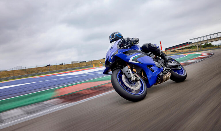 Yamaha Reveals New R9 Supersport
