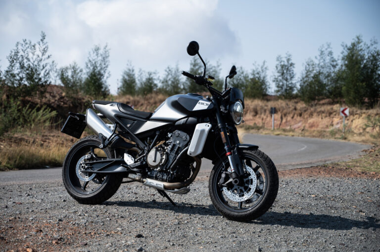 Husqvarna Svartpilen 801 – The Dark Street Explorer?