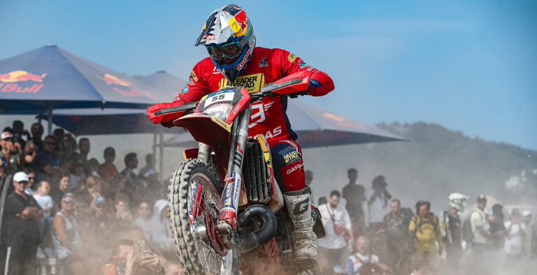 Wade Young Wins Roof of Africa 2024, Equals Alfie Cox’s Record of Nine Victories