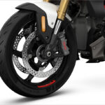 P90593407_highRes_the-new-bmw-r-1300-r
