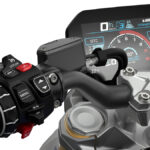 P90593413_highRes_the-new-bmw-r-1300-r