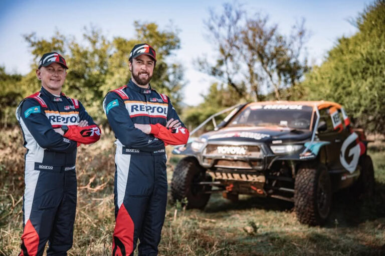 Lategan/Cummings Victorious in Cars at SA SAFARI RALLY, Sanders Dominates Bikes