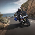 P90596239_highRes_the-new-bmw-r-1300-r
