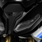 P90596261_highRes_the-new-bmw-r-1300-r