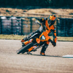 662134_MY25 KTM 390 SMC R-Action- Cat A_ACTION_ACTION